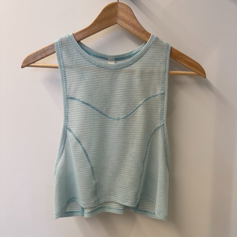 Lululemon training top